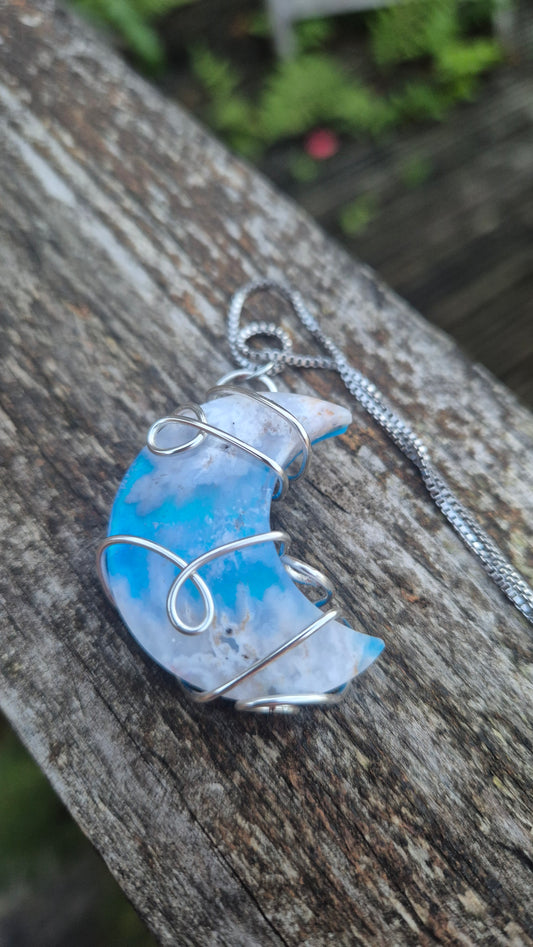 Sky Agate Aurora Crescent Moon Necklace 🌙